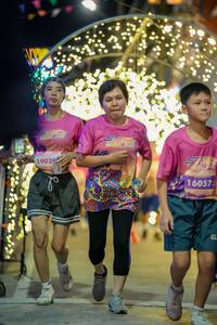 BIB: 1902, 16057
                            <button type="button" onclick="openModal(24740691)" class="btn btn-primary btn-sm float-right btn-popup" data-toggle="modal" data-target=".modal-high-quality">
                        <i class="fas fa-shopping-cart"></i> Add to Cart
                    </button>
                                            <button type="button" onclick="isThisMe(24740691, true)" class="btn btn-success btn-sm float-right btn-popup btn-isme hidden" data-toggle="tooltip" data-placement="bottom" title="นี่คือรูปของคุณใช่ไหม คลิกที่นี่เพื่อเอาเข้าอัลบั้ม">
                        <i class="fas fa-plus"></i> Add to album
                    </button>
                    <button type="button" onclick="isThisMe(24740691, false)" class="btn btn-warning btn-sm float-right btn-popup btn-isnotme hidden">
                        <i class="fas fa-ban"></i> Remove from album
                    </button>